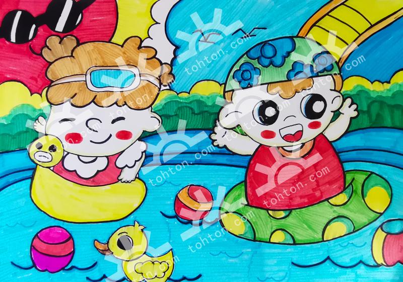 热闹的夏日池塘